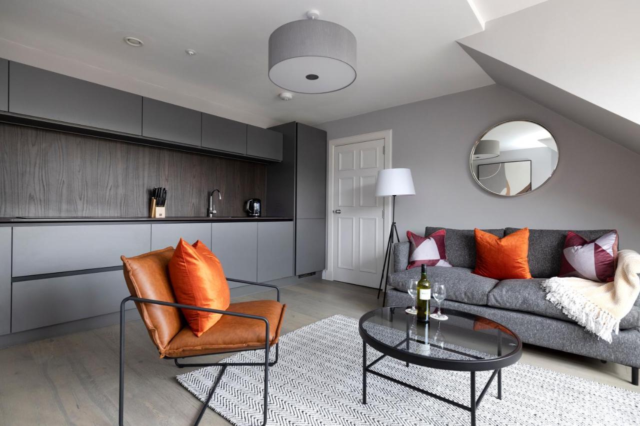 Altido Gorgeous Flat Overlooking Edinburgh Castle Exterior photo