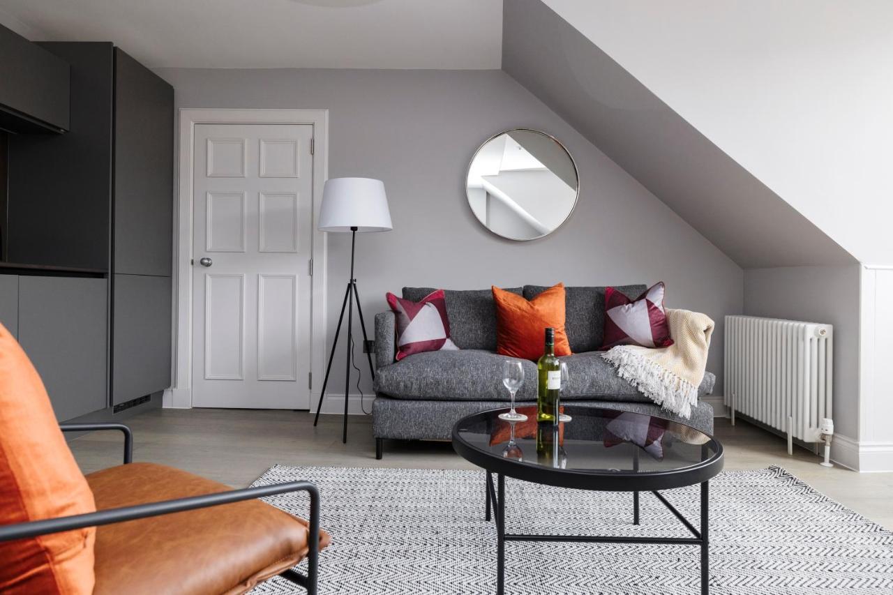 Altido Gorgeous Flat Overlooking Edinburgh Castle Exterior photo