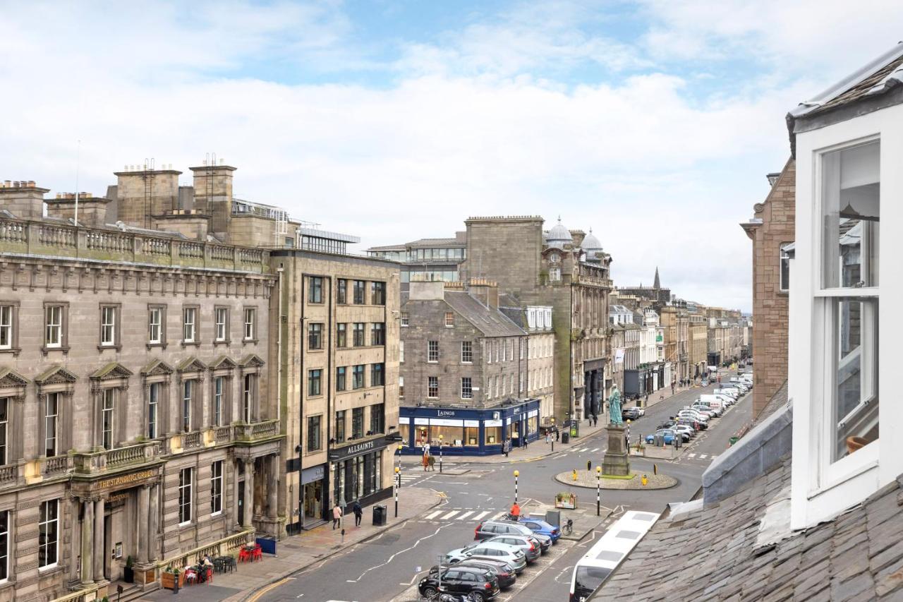 Altido Gorgeous Flat Overlooking Edinburgh Castle Exterior photo